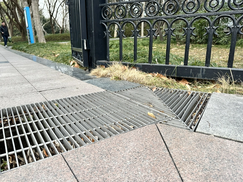 Просверлить стальную решётку